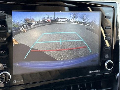 Used 2022 Toyota Corolla LE image 20