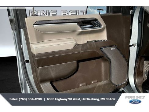 Used 2023 Chevrolet Silverado 1500 LTZ w/ Technology Package image 18