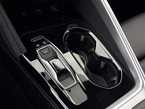 New 2025 Audi Q5 Premium Plus image 15