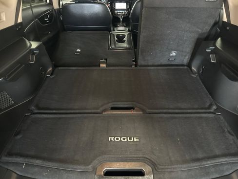 Used 2020 Nissan Rogue SL FWD image 17