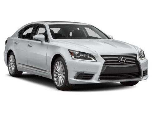 Used 2015 Lexus LS 460 w/ F Sport Package RWD image 7