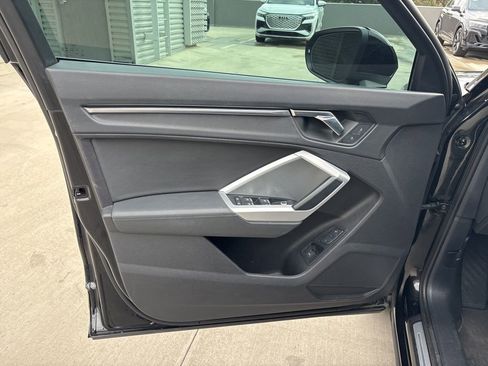 Used 2022 Audi Q3 2.0T Premium Plus image 9