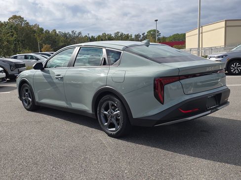 New 2025 Kia K4 LXS image 6