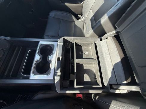 Used 2018 GMC Sierra 2500 SLT w/ Duramax Plus Package AWD/4WD image 15