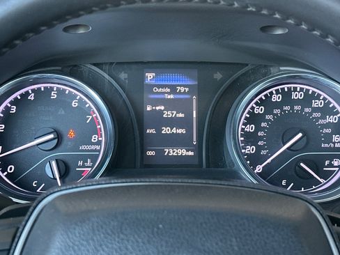 Certified 2018 Toyota Camry SE FWD image 21