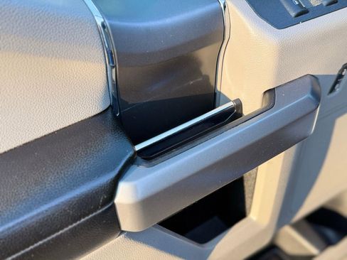 Used 2018 Ford F150 XLT w/ Equipment Group 302A Luxury image 22