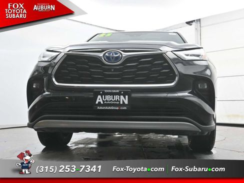 Used 2023 Toyota Highlander Platinum image 21