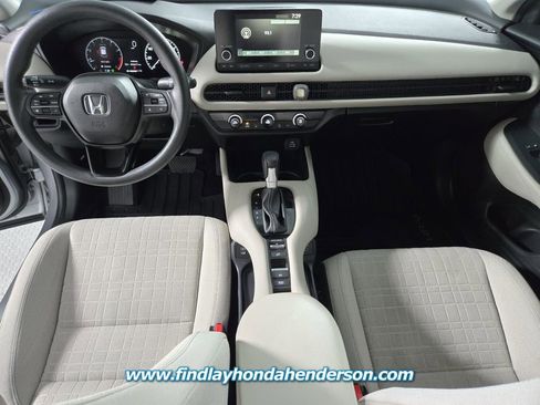 Certified 2024 Honda HR-V LX image 16