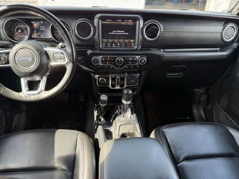 Used 2021 Jeep Wrangler Unlimited Sahara image 33