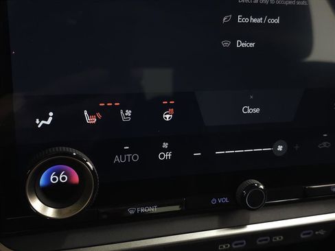 Used 2023 Lexus RZ 450e Premium image 33