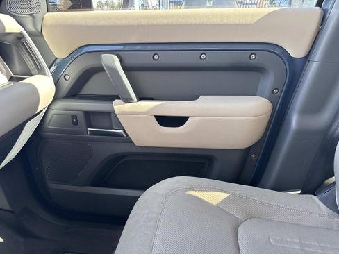 Used 2021 Land Rover Defender 110 S image 23