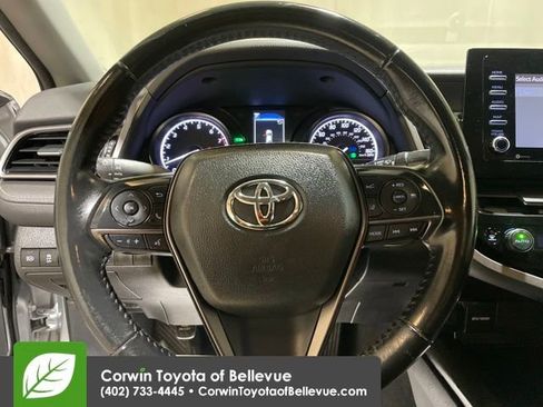 Used 2024 Toyota Camry SE image 14