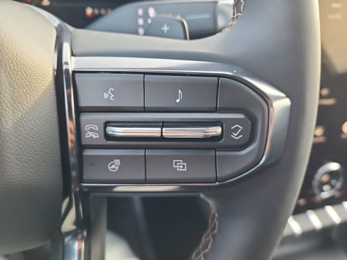 New 2026 GMC Terrain AT4 w/ LPO, Floor Liner Package image 19