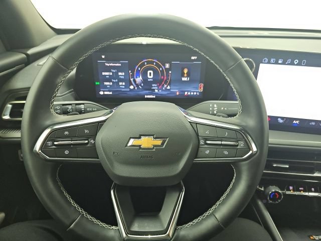 Used 2026 Chevrolet Traverse LT w/ Driver Confidence Package FWD image 26