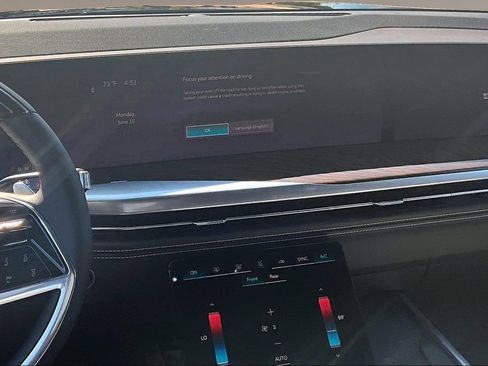 New 2026 Cadillac Escalade Platinum Sport w/ LPO, ONYX Package AWD/4WD image 7