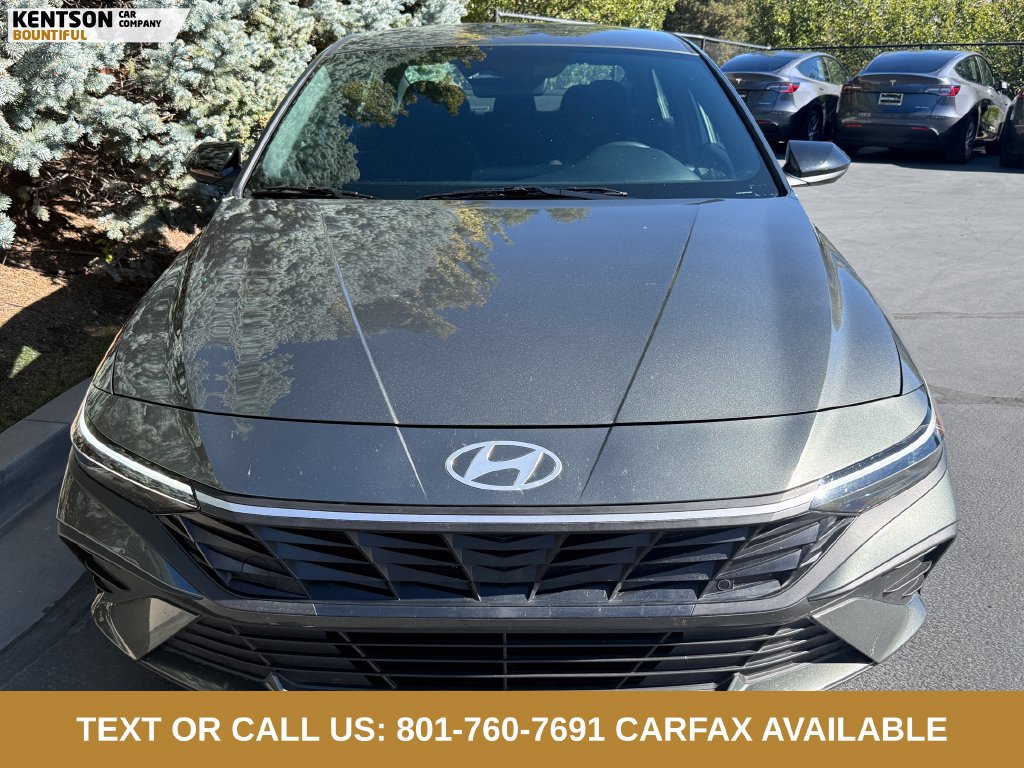 Used 2026 Hyundai Elantra Sport FWD image 2