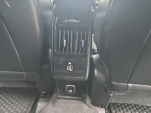 Used 2023 Jeep Compass Trailhawk w/ Trailhawk Elite Group image 9