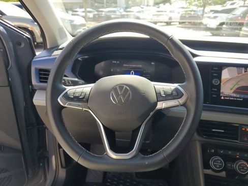 Used 2024 Volkswagen Taos SE image 25
