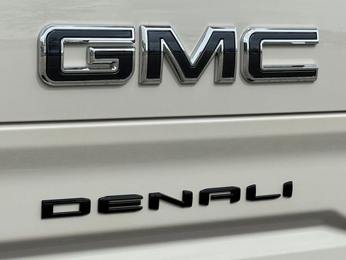 New 2026 GMC Sierra 1500 Denali Ultimate w/ LPO, Black Badging Package image 55
