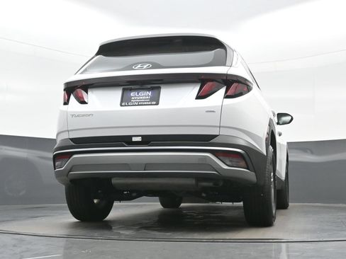 Used 2025 Hyundai Tucson SE AWD/4WD image 32