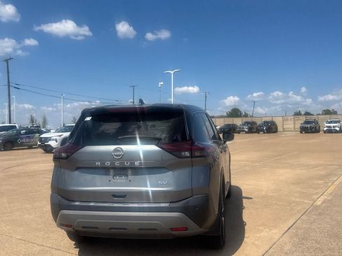 Used 2023 Nissan Rogue SV FWD image 20