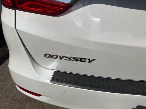 Used 2023 Honda Odyssey EX-L image 8