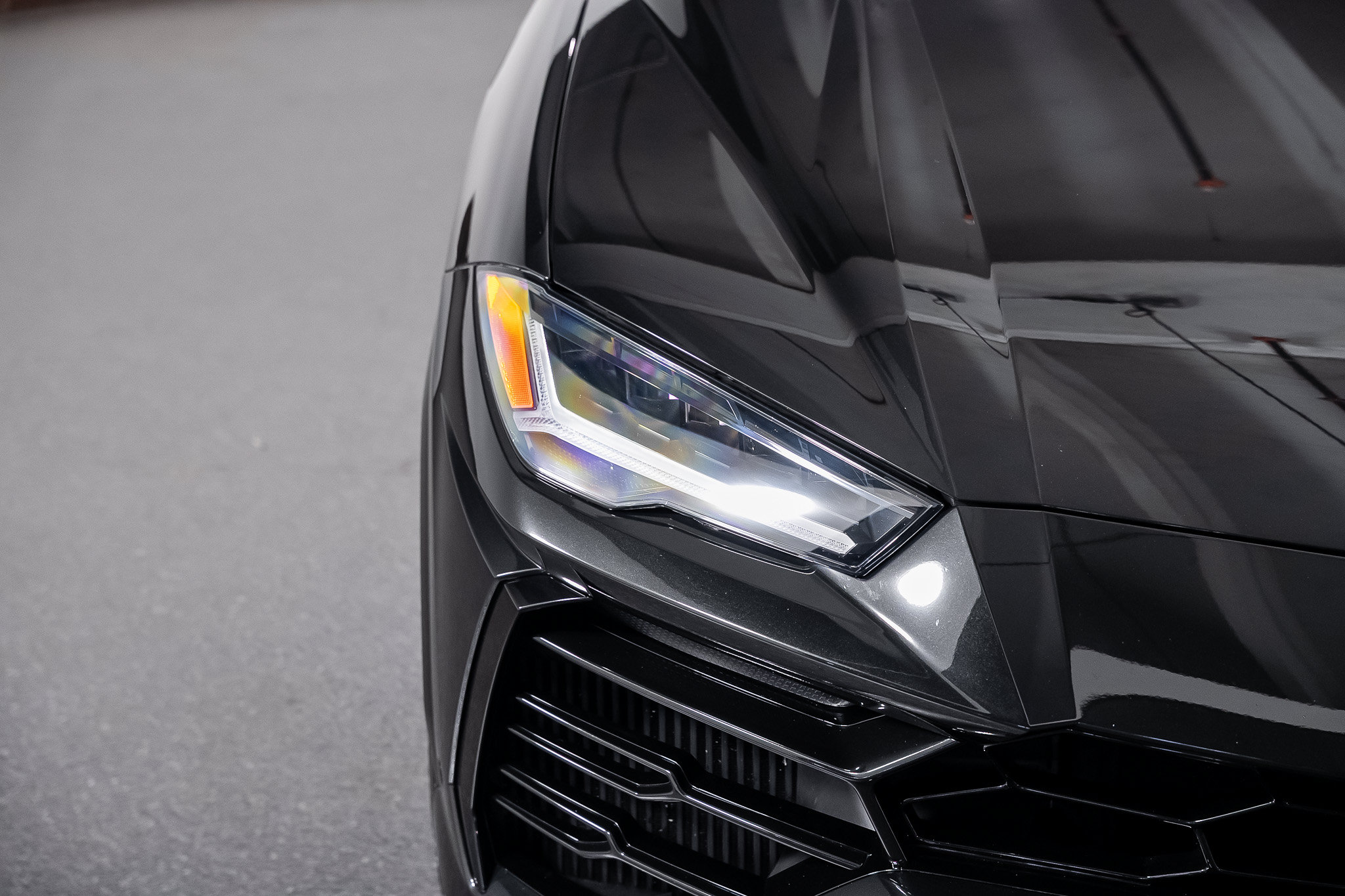 Used 2019 Lamborghini Urus AWD/4WD image 7