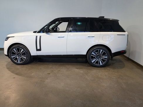 New 2025 Land Rover Range Rover Autobiography image 3