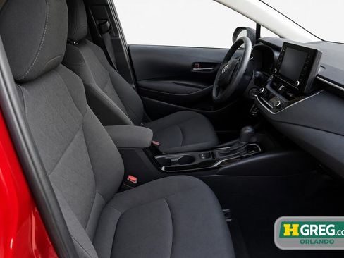 Used 2022 Toyota Corolla LE FWD image 15