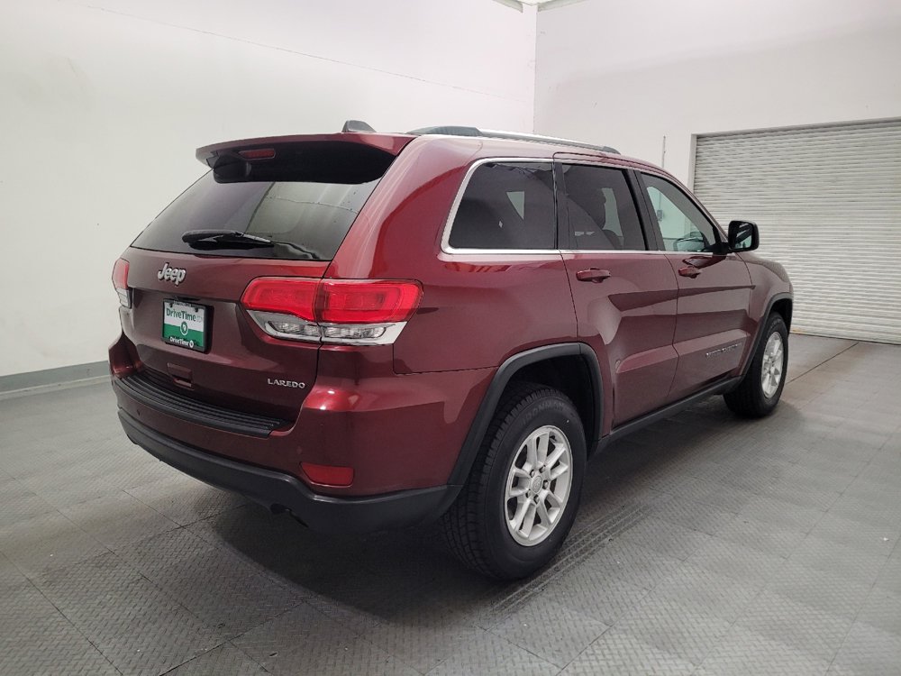 Used 2019 Jeep Grand Cherokee Laredo RWD image 9