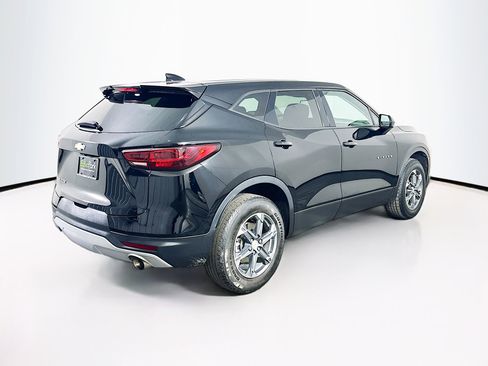 Used 2023 Chevrolet Blazer LT image 9