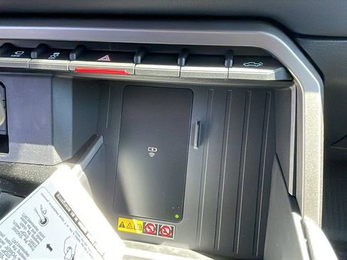 New 2026 Toyota Tundra Limited AWD/4WD image 18