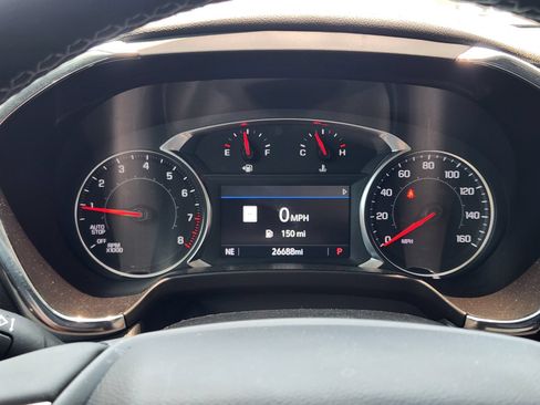 Used 2024 Chevrolet Blazer LT w/ Sound & Technology Package FWD image 16
