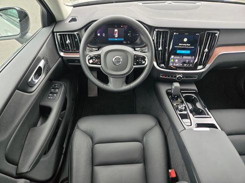 Certified 2025 Volvo S60 T8 Plus AWD/4WD image 16