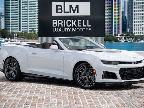 Used 2022 Chevrolet Camaro ZL1 image 1