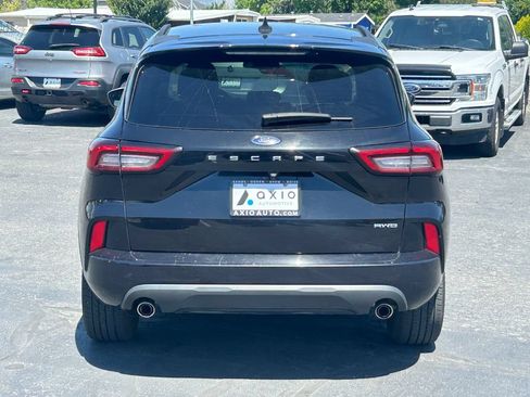 Used 2023 Ford Escape ST-Line AWD/4WD image 5