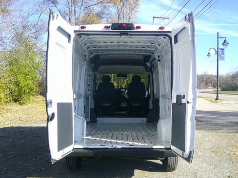 Used 2022 RAM ProMaster 2500 image 11