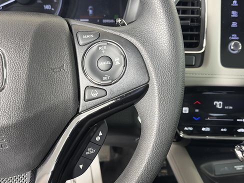 Used 2021 Honda HR-V EX image 27