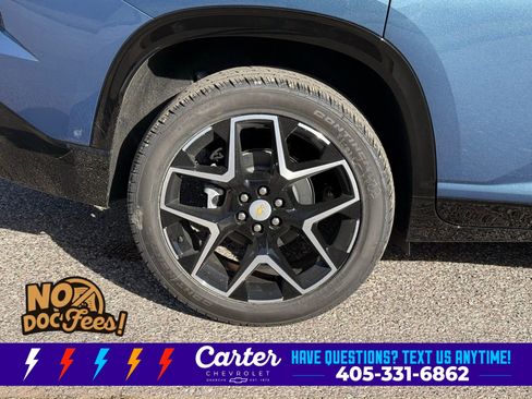 New 2026 Chevrolet Traverse High Country w/ LPO, Floor Liner Package FWD image 8
