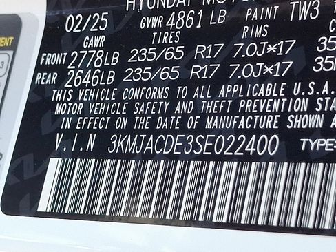 Certified 2025 Hyundai Tucson SE image 18