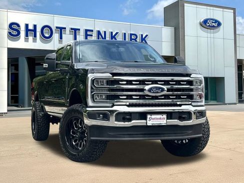 Used 2024 Ford F250 Lariat AWD/4WD image 1