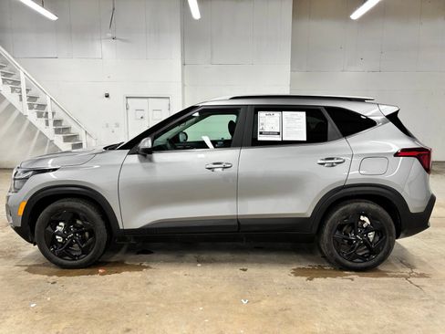 Used 2026 Kia Seltos EX w/ EX Sunroof Package FWD image 4