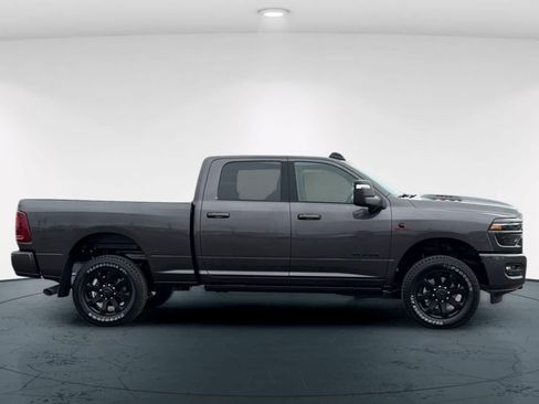 New 2026 RAM 2500 Laramie AWD/4WD image 6