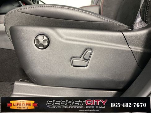 New 2026 Dodge Durango GT image 13