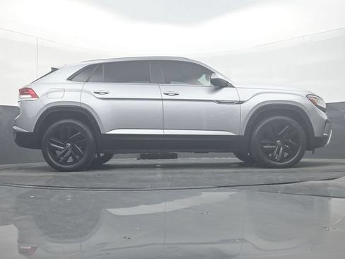 Used 2022 Volkswagen Atlas Cross Sport SE AWD/4WD image 34