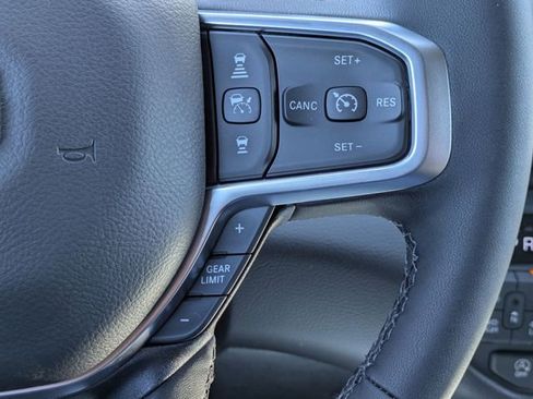 New 2026 RAM 1500 4x4 Crew Cab image 16