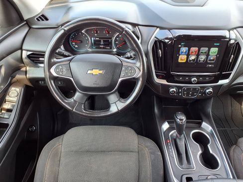 Used 2019 Chevrolet Traverse LT FWD image 6