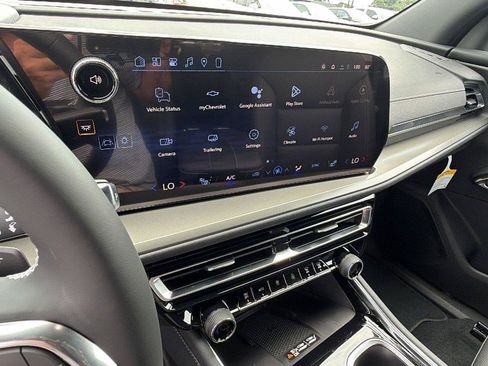 New 2026 Chevrolet Traverse LT FWD image 27