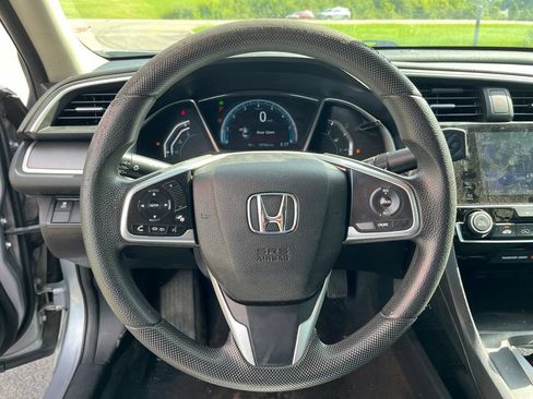 Used 2018 Honda Civic EX image 12