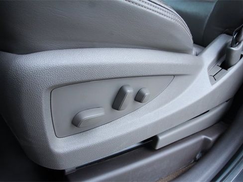 Used 2017 GMC Yukon Denali w/ Open Road Package image 16